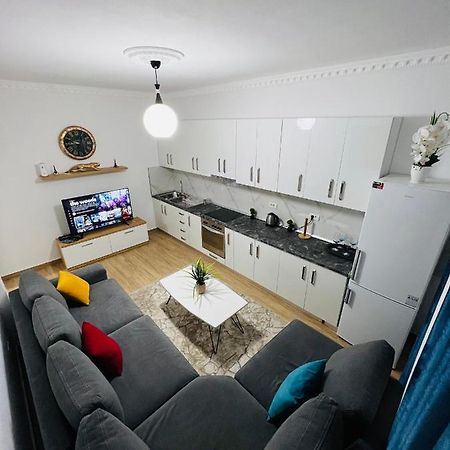 Apartment Elbasan City Center 2 Exteriör bild