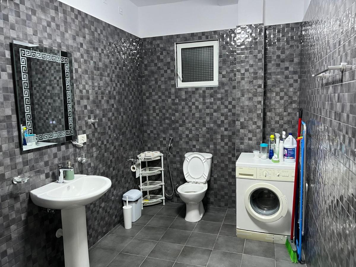 Apartment Elbasan City Center 2 Exteriör bild