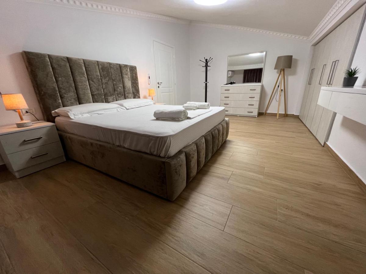 Apartment Elbasan City Center 2 Exteriör bild