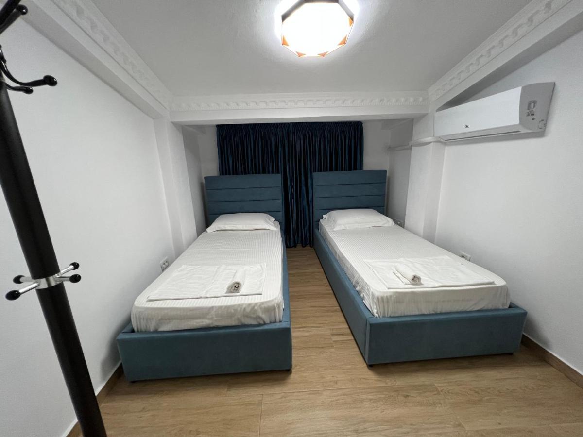 Apartment Elbasan City Center 2 Exteriör bild